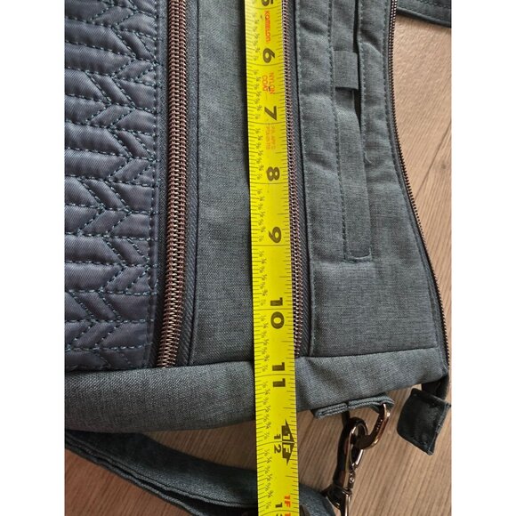 Lug Slider Crossbody Bag With Quilted Pattern & Adjustable Strap - Picture 9 of 14